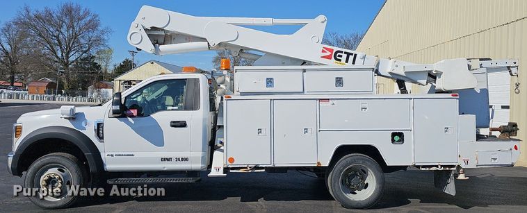 image for item EJ6164 2018 Ford  F550 Super Duty XL bucket truck