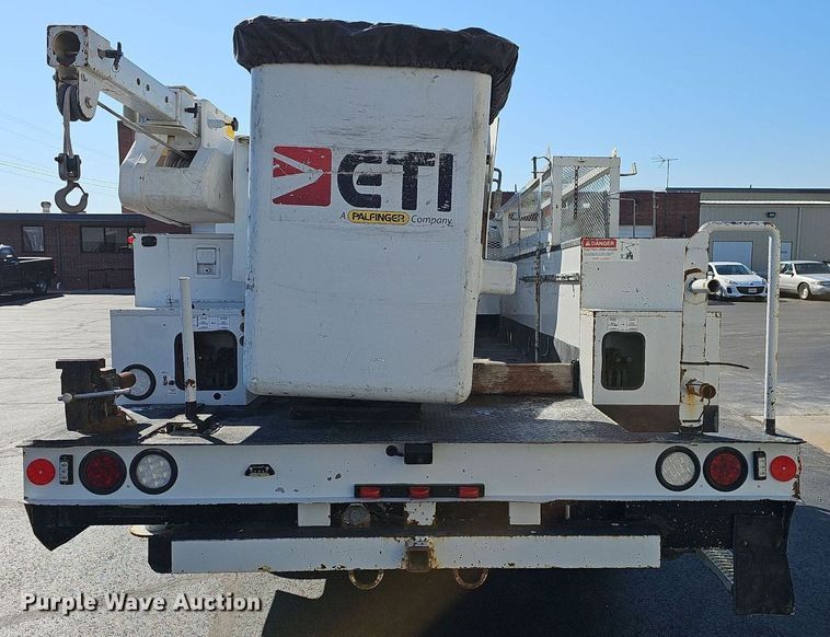 image for item EJ6164 2018 Ford  F550 Super Duty XL bucket truck