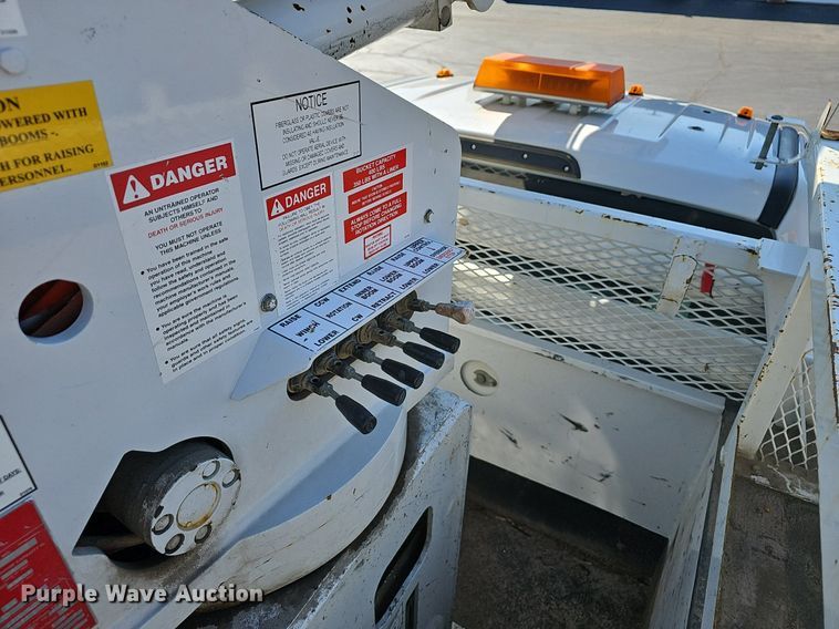 image for item EJ6164 2018 Ford  F550 Super Duty XL bucket truck