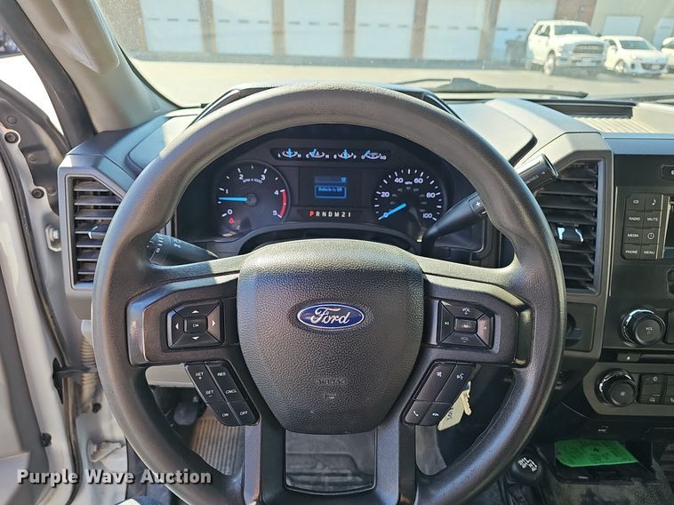 image for item EJ6164 2018 Ford  F550 Super Duty XL bucket truck