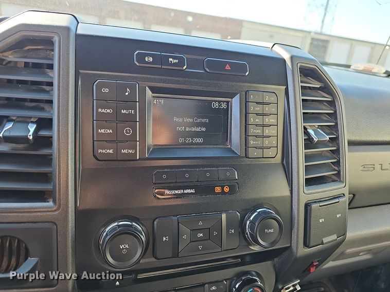 image for item EJ6164 2018 Ford  F550 Super Duty XL bucket truck