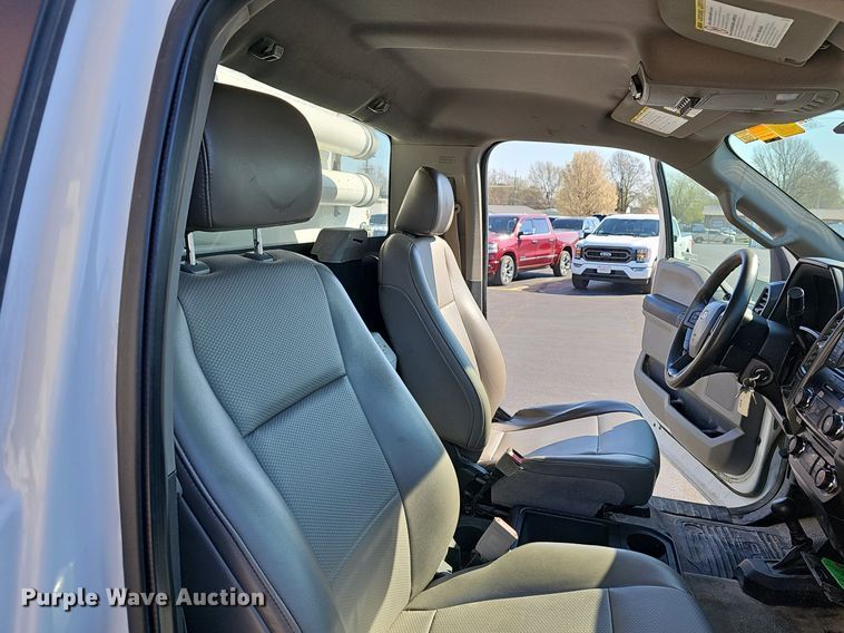 image for item EJ6164 2018 Ford  F550 Super Duty XL bucket truck