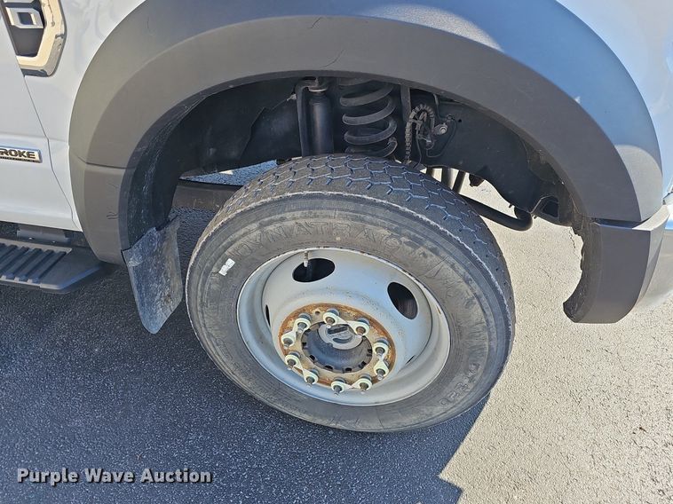 image for item EJ6164 2018 Ford  F550 Super Duty XL bucket truck