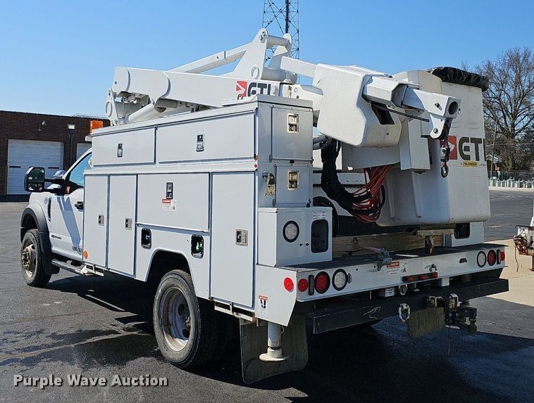 image for item EJ6165 2017 Ford F550 Super Duty XL bucket truck
