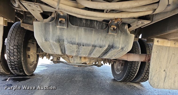 image for item EJ6165 2017 Ford F550 Super Duty XL bucket truck