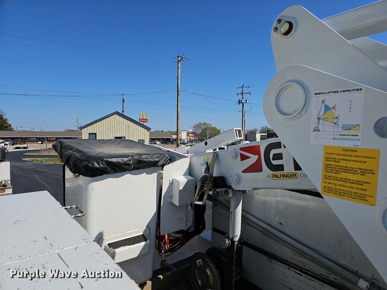 image for item EJ6165 2017 Ford F550 Super Duty XL bucket truck