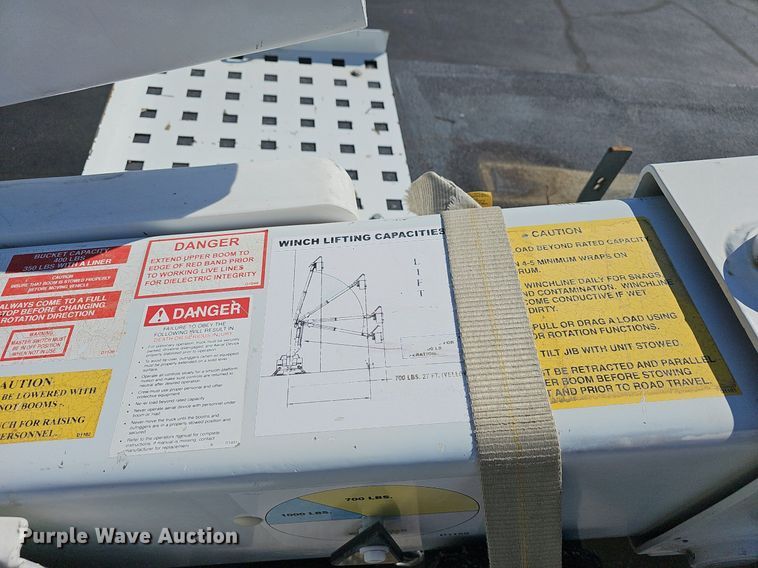 image for item EJ6165 2017 Ford F550 Super Duty XL bucket truck