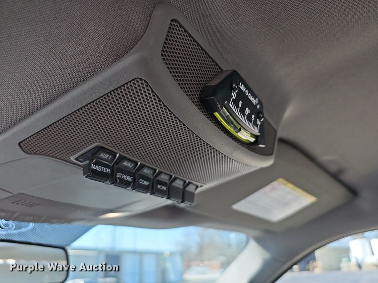 image for item EJ6165 2017 Ford F550 Super Duty XL bucket truck