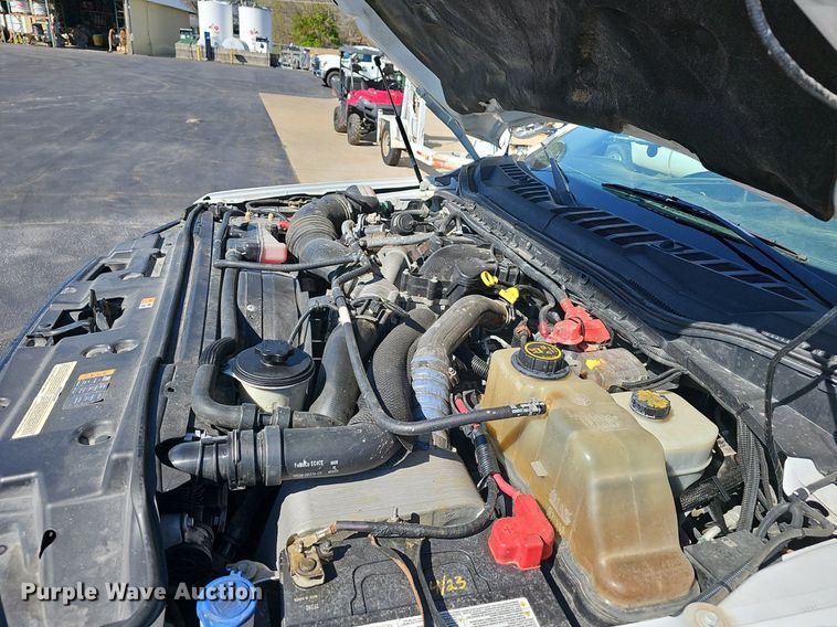 image for item EJ6165 2017 Ford F550 Super Duty XL bucket truck