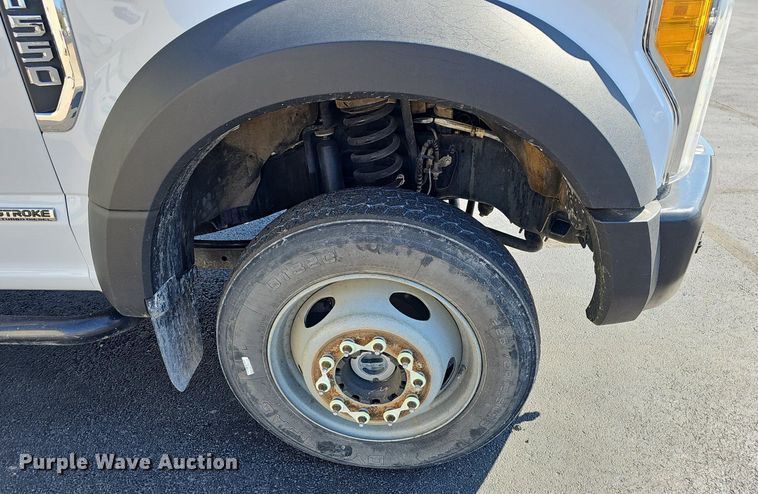 image for item EJ6165 2017 Ford F550 Super Duty XL bucket truck