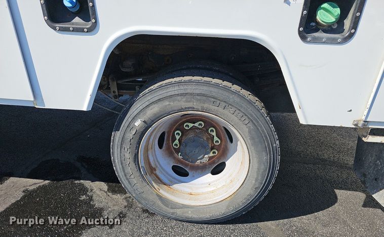 image for item EJ6165 2017 Ford F550 Super Duty XL bucket truck