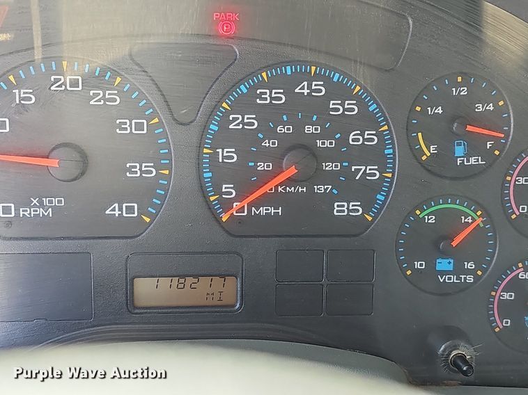 image for item EJ6166 2006 International 7400 digger derrick truck