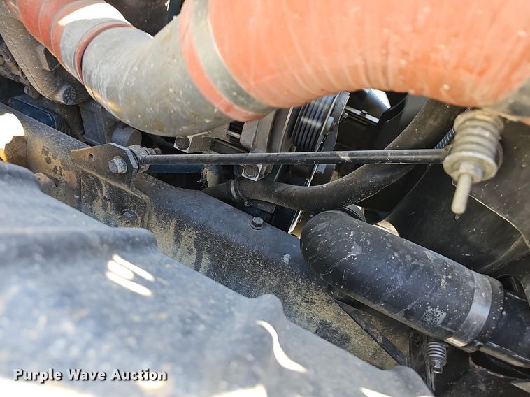 image for item EJ6166 2006 International 7400 digger derrick truck