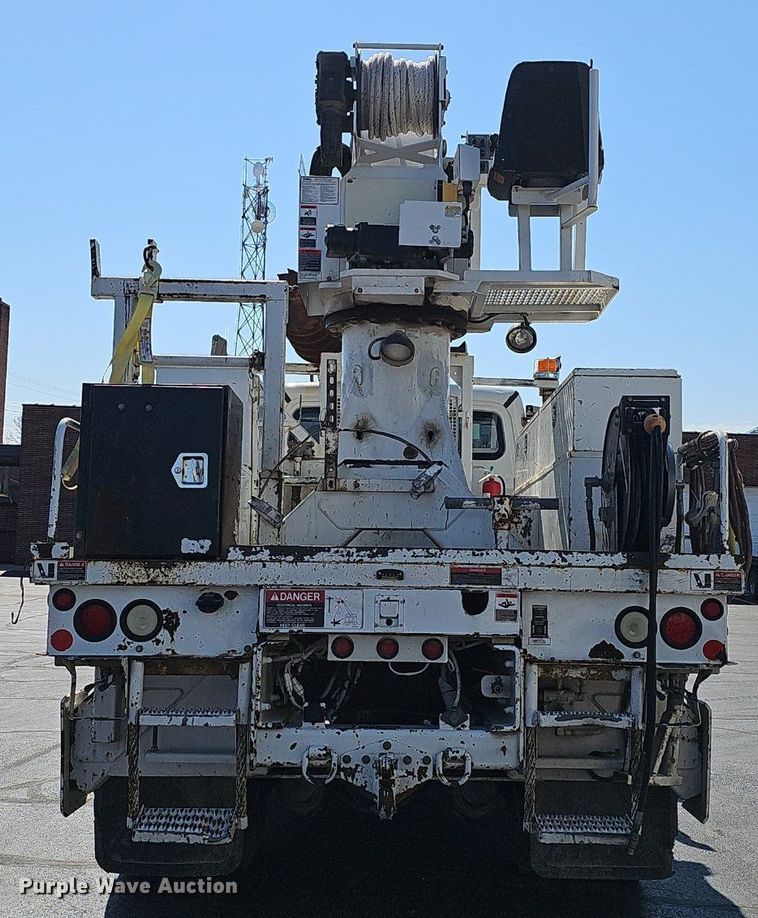 image for item EJ6167 2013 Freightliner Business Class M2 digger derrick truck