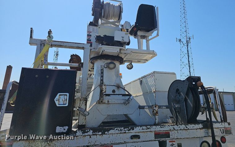 image for item EJ6167 2013 Freightliner Business Class M2 digger derrick truck