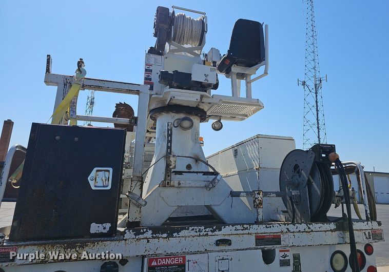 image for item EJ6167 2013 Freightliner Business Class M2 digger derrick truck