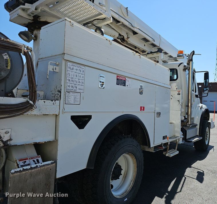 image for item EJ6167 2013 Freightliner Business Class M2 digger derrick truck