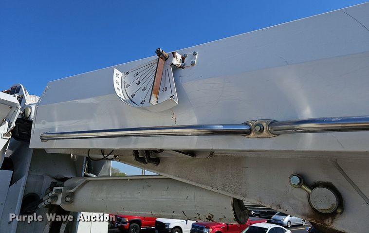 image for item EJ6167 2013 Freightliner Business Class M2 digger derrick truck