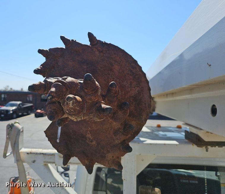 image for item EJ6167 2013 Freightliner Business Class M2 digger derrick truck