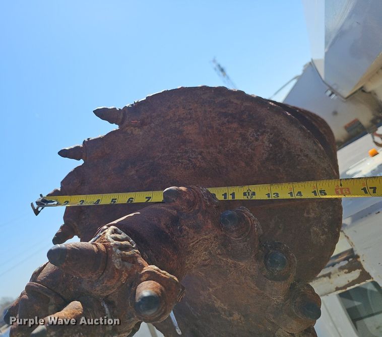 image for item EJ6167 2013 Freightliner Business Class M2 digger derrick truck