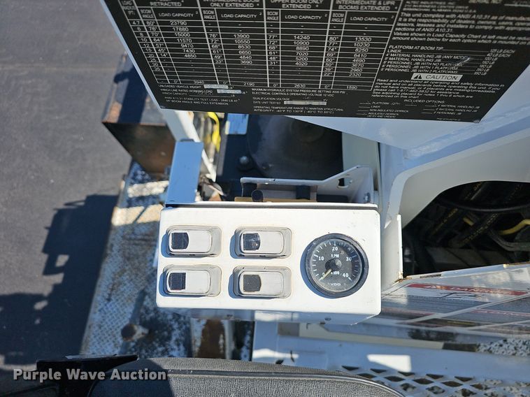 image for item EJ6167 2013 Freightliner Business Class M2 digger derrick truck