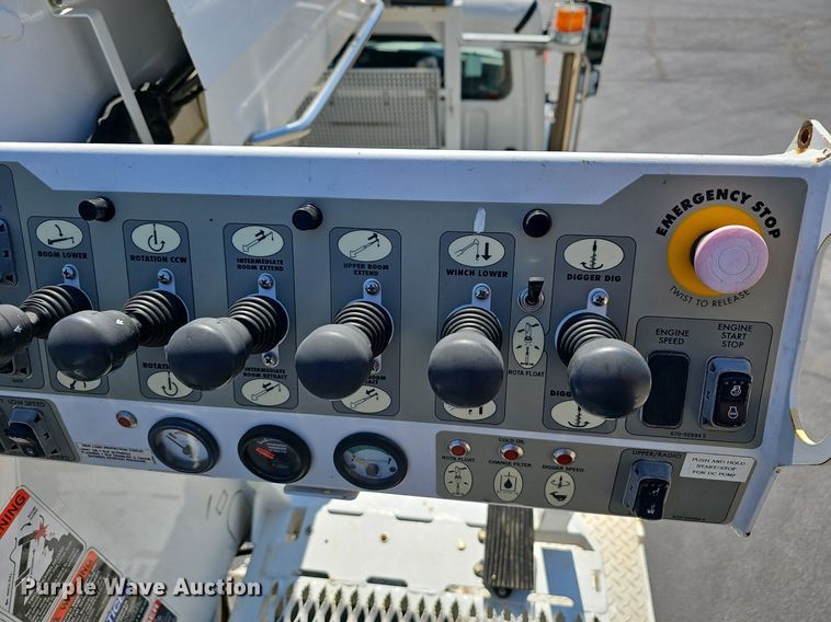 image for item EJ6167 2013 Freightliner Business Class M2 digger derrick truck