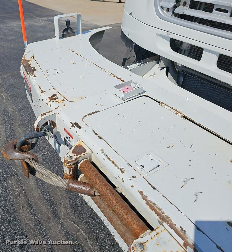 image for item EJ6167 2013 Freightliner Business Class M2 digger derrick truck