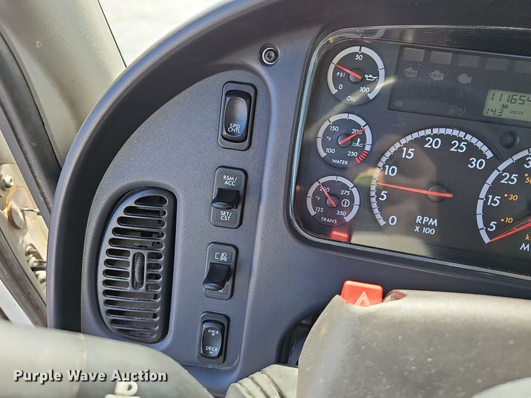 image for item EJ6167 2013 Freightliner Business Class M2 digger derrick truck