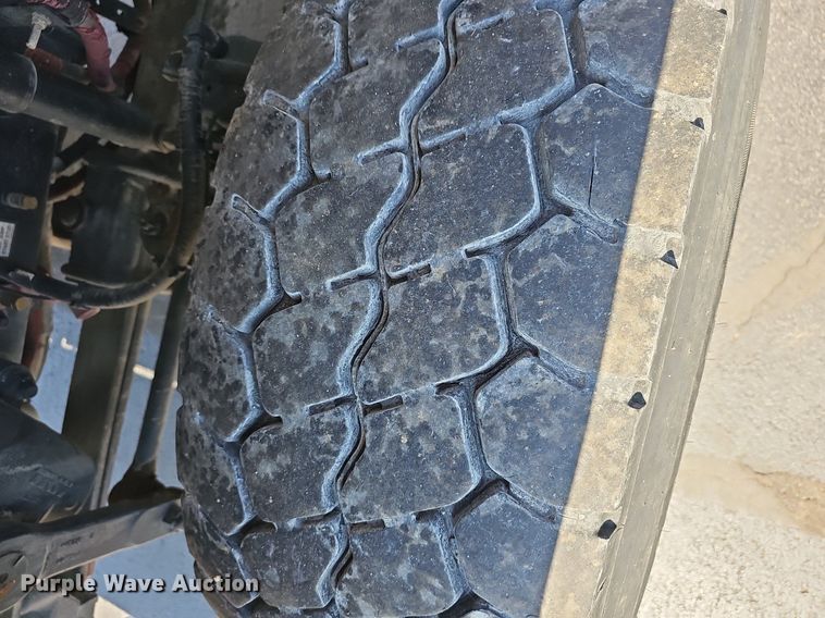 image for item EJ6167 2013 Freightliner Business Class M2 digger derrick truck