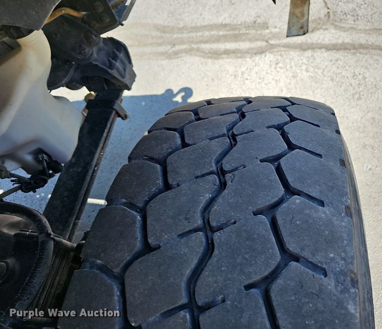 image for item EJ6167 2013 Freightliner Business Class M2 digger derrick truck