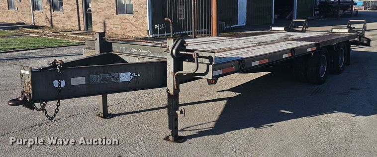 image for item EJ6202 2002 Blue Diamond  equipment trailer
