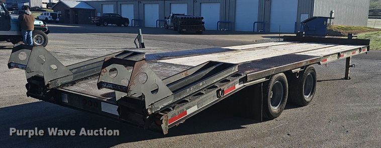 image for item EJ6202 2002 Blue Diamond  equipment trailer