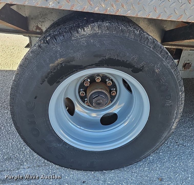 image for item EJ6202 2002 Blue Diamond  equipment trailer