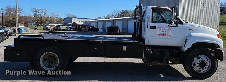 image for item EJ6204 1997 Chevrolet C7500 flatbed truck