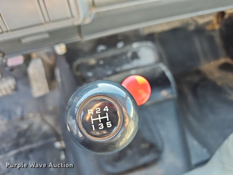 image for item EJ6204 1997 Chevrolet C7500 flatbed truck