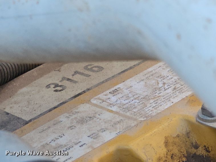 image for item EJ6204 1997 Chevrolet C7500 flatbed truck