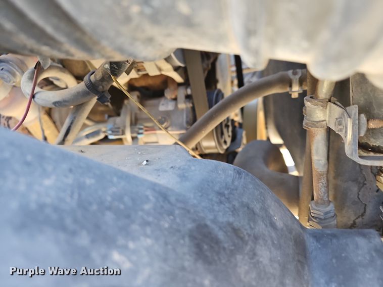 image for item EJ6204 1997 Chevrolet C7500 flatbed truck