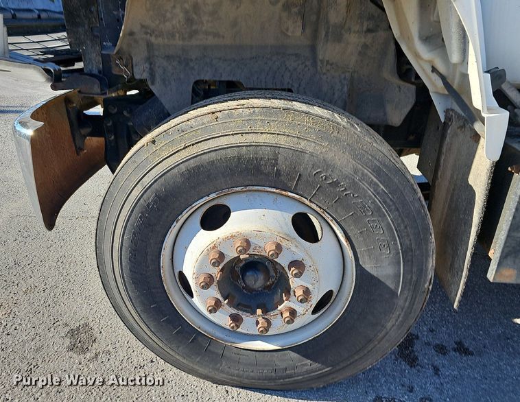 image for item EJ6204 1997 Chevrolet C7500 flatbed truck