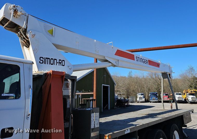 image for item EJ6205 1992 Ford L9000 crane truck