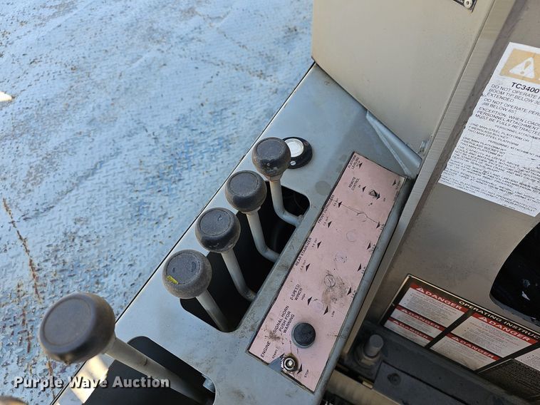 image for item EJ6205 1992 Ford L9000 crane truck