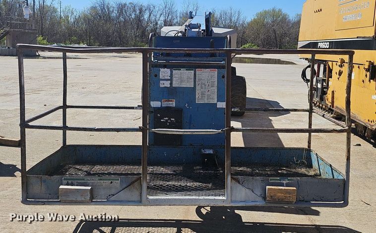 image for item EJ6207 1996 Genie  S-65 boom lift