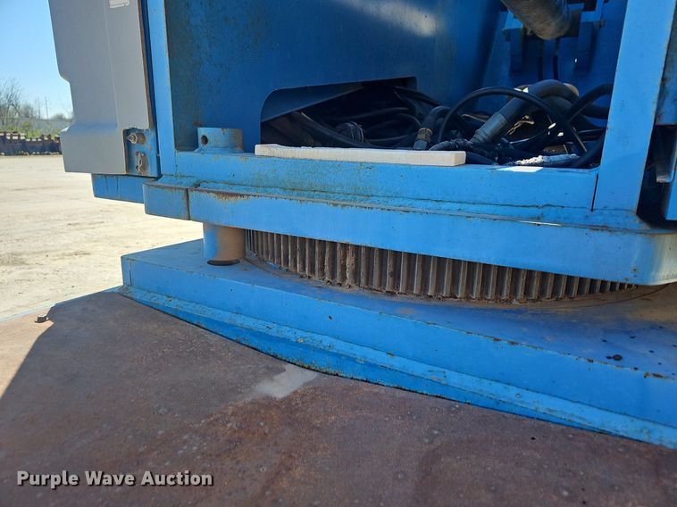 image for item EJ6207 1996 Genie  S-65 boom lift