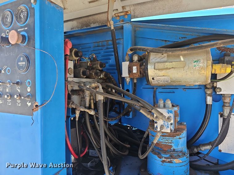 image for item EJ6207 1996 Genie  S-65 boom lift