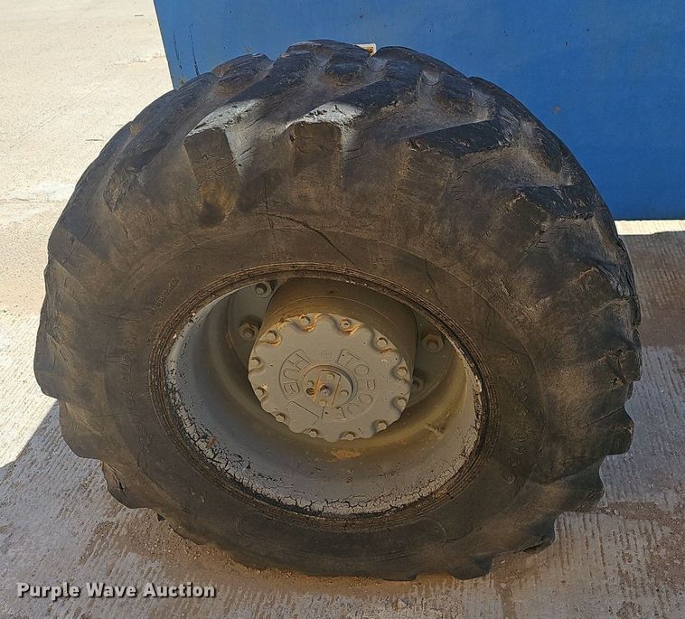 image for item EJ6207 1996 Genie  S-65 boom lift