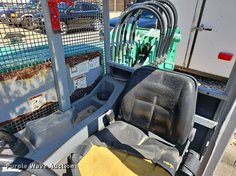 image for item EJ6208 2013 Genie GTH-5519 