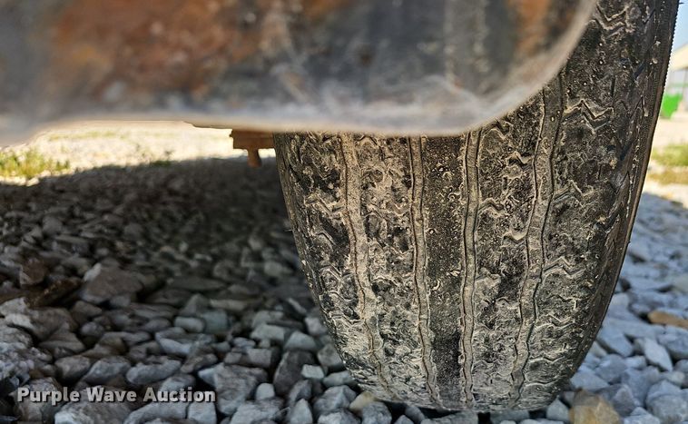 image for item EJ6211 2012 Kodiak  utility trailer