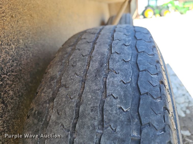 image for item EJ6212 2006 Kodiak  utility trailer