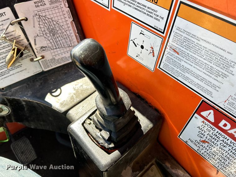 image for item EK4328 JLG G6-42A telehandler