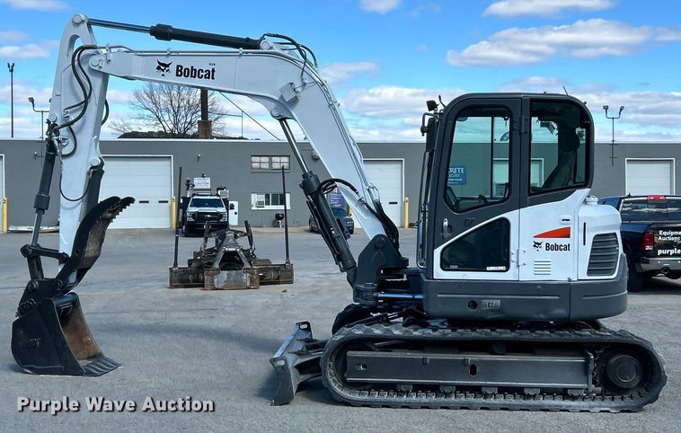 image for item EK4330 2014 Bobcat  E85M mini excavator