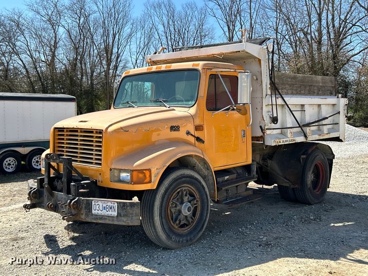 image for item EK4334 1995 International 4900 dump truck